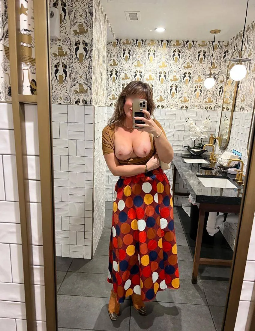 Suzanne_55